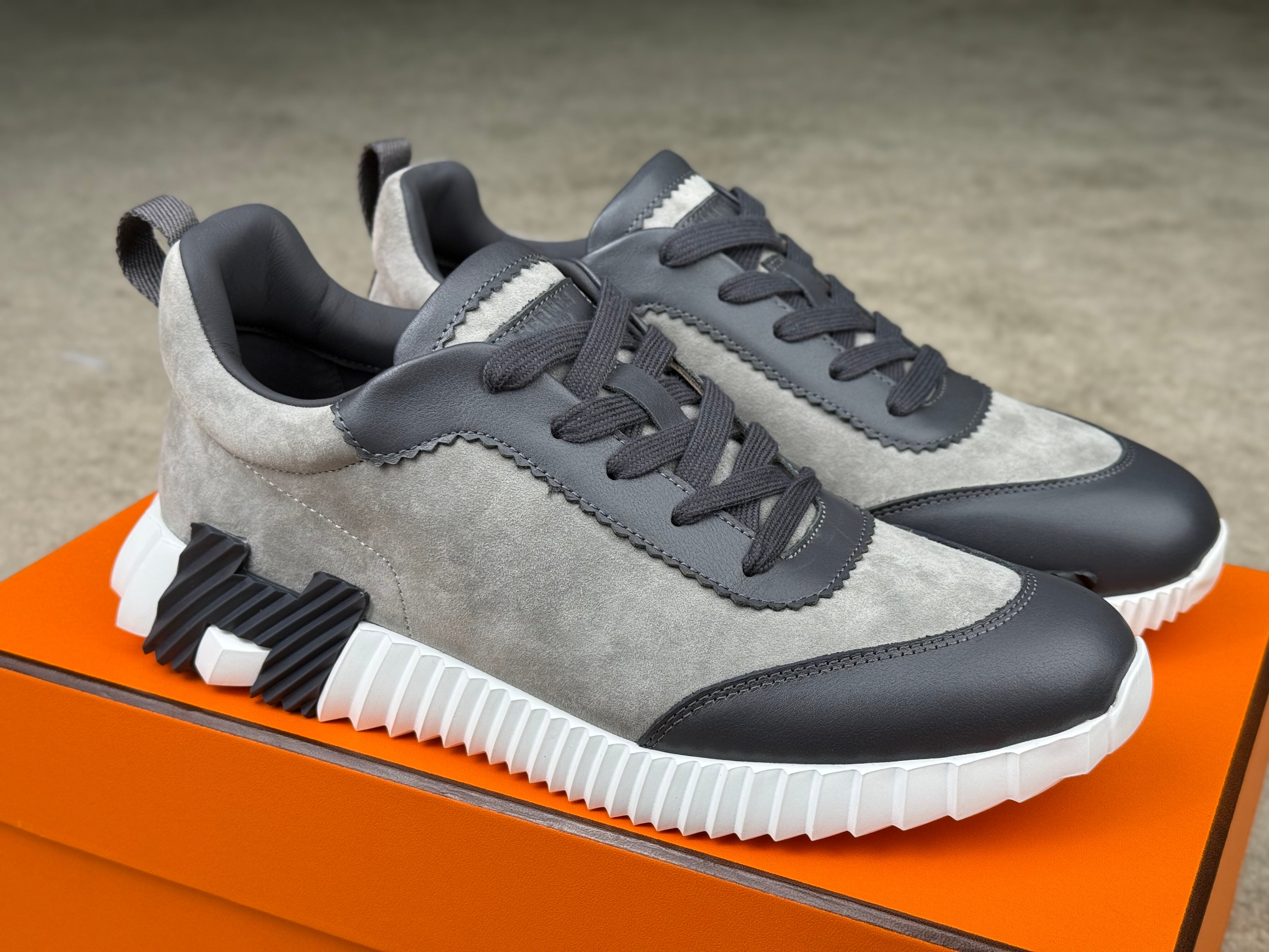 Sneakers Hrms Bouncing