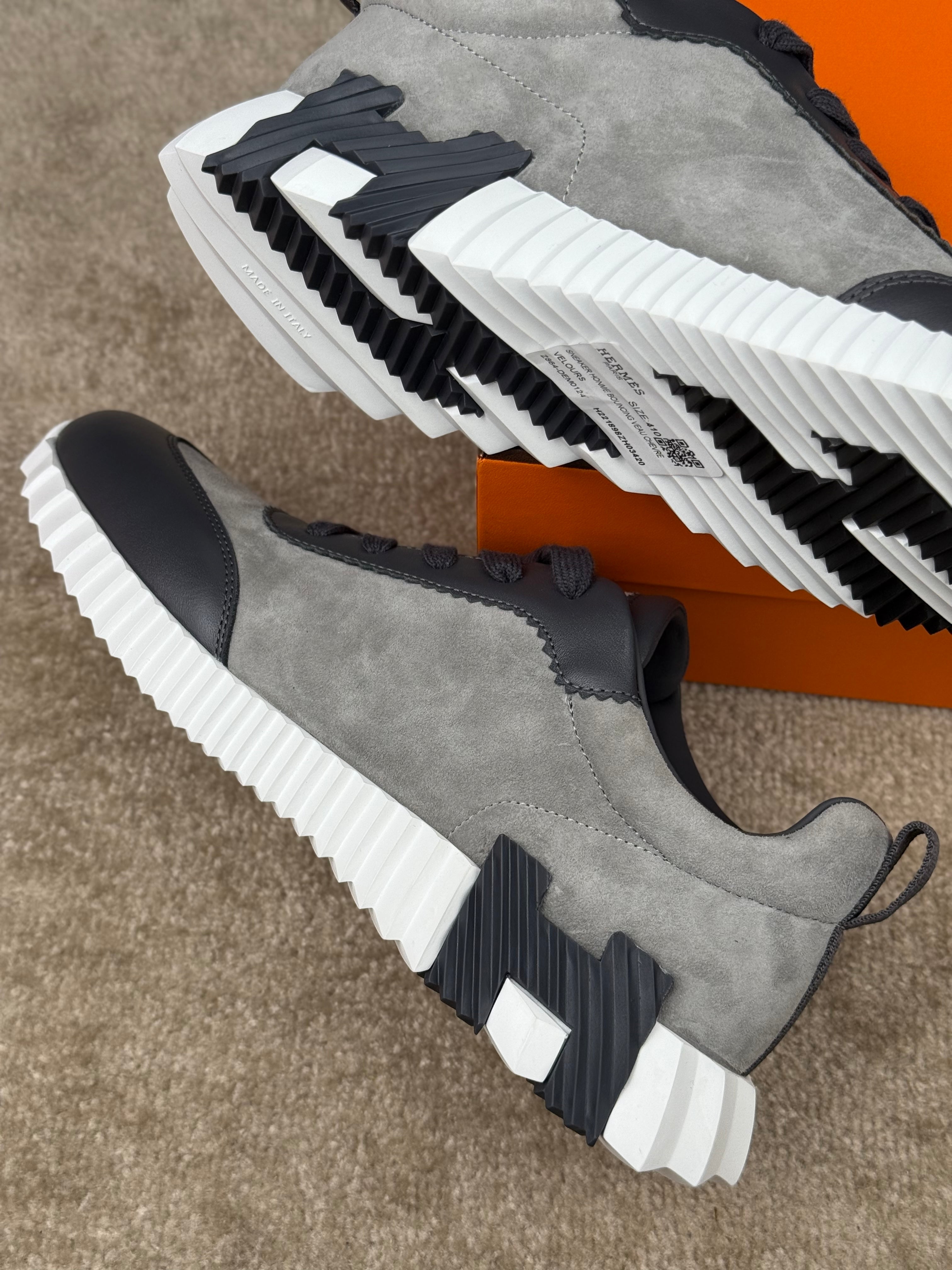 Sneakers Hrms Bouncing