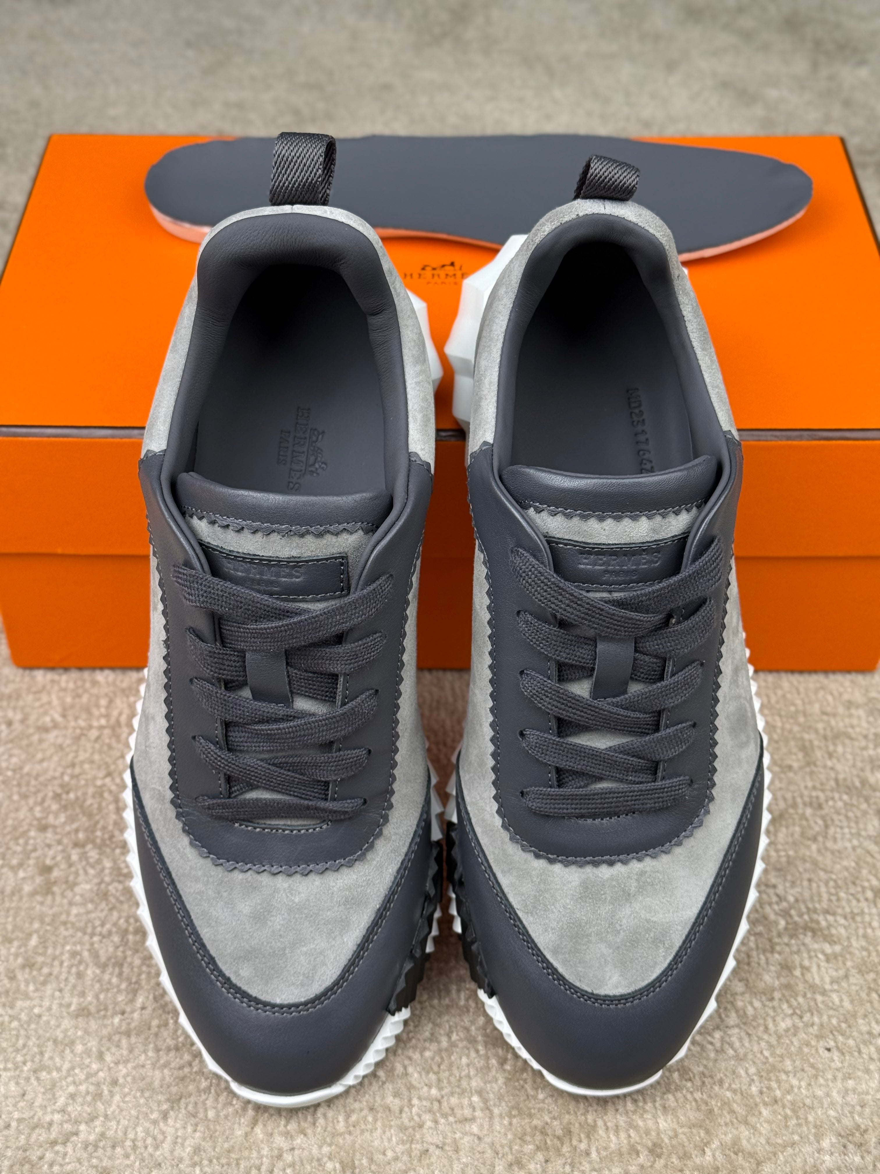 Sneakers Hrms Bouncing