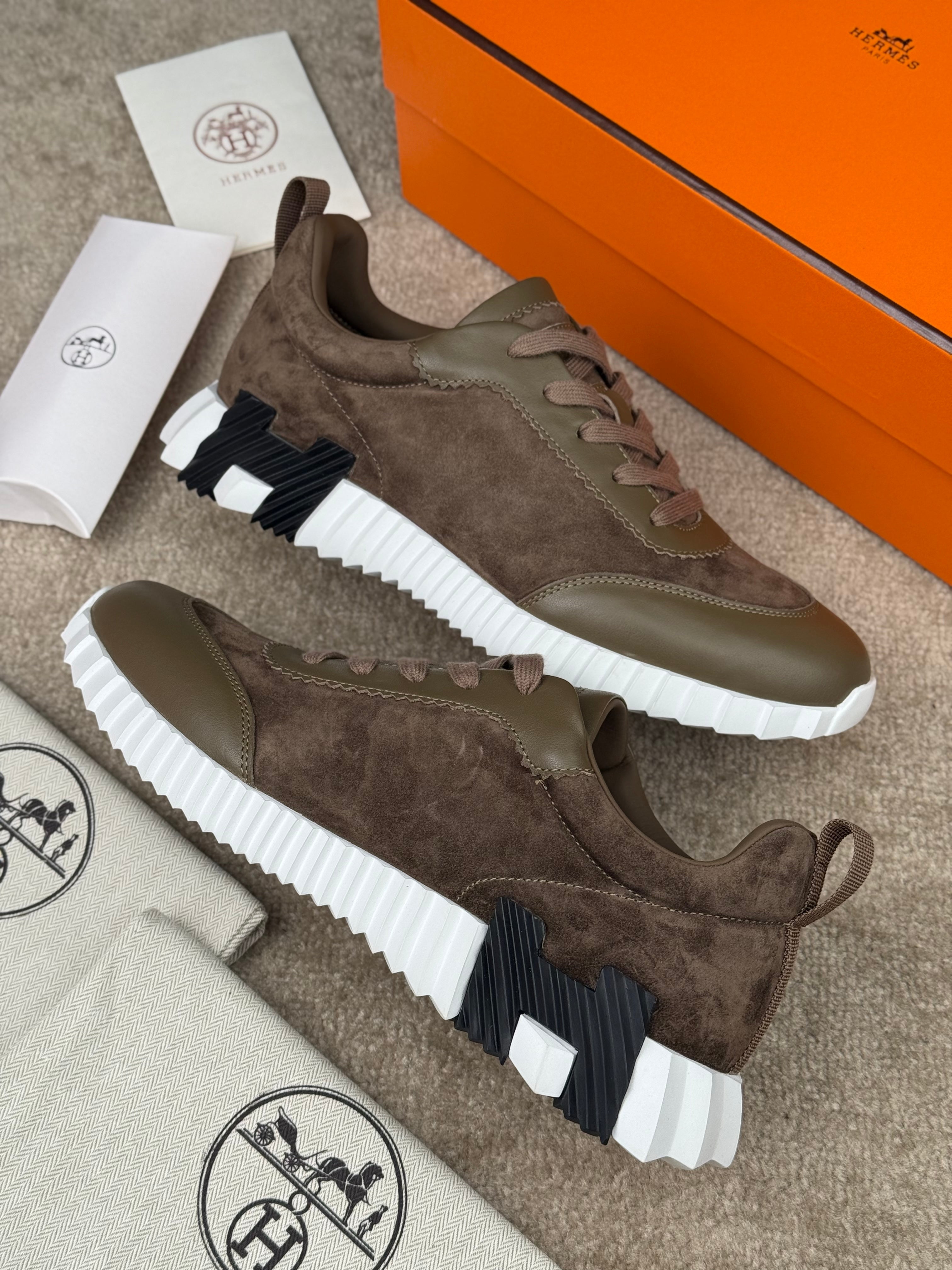 Sneakers Hrms Bouncing