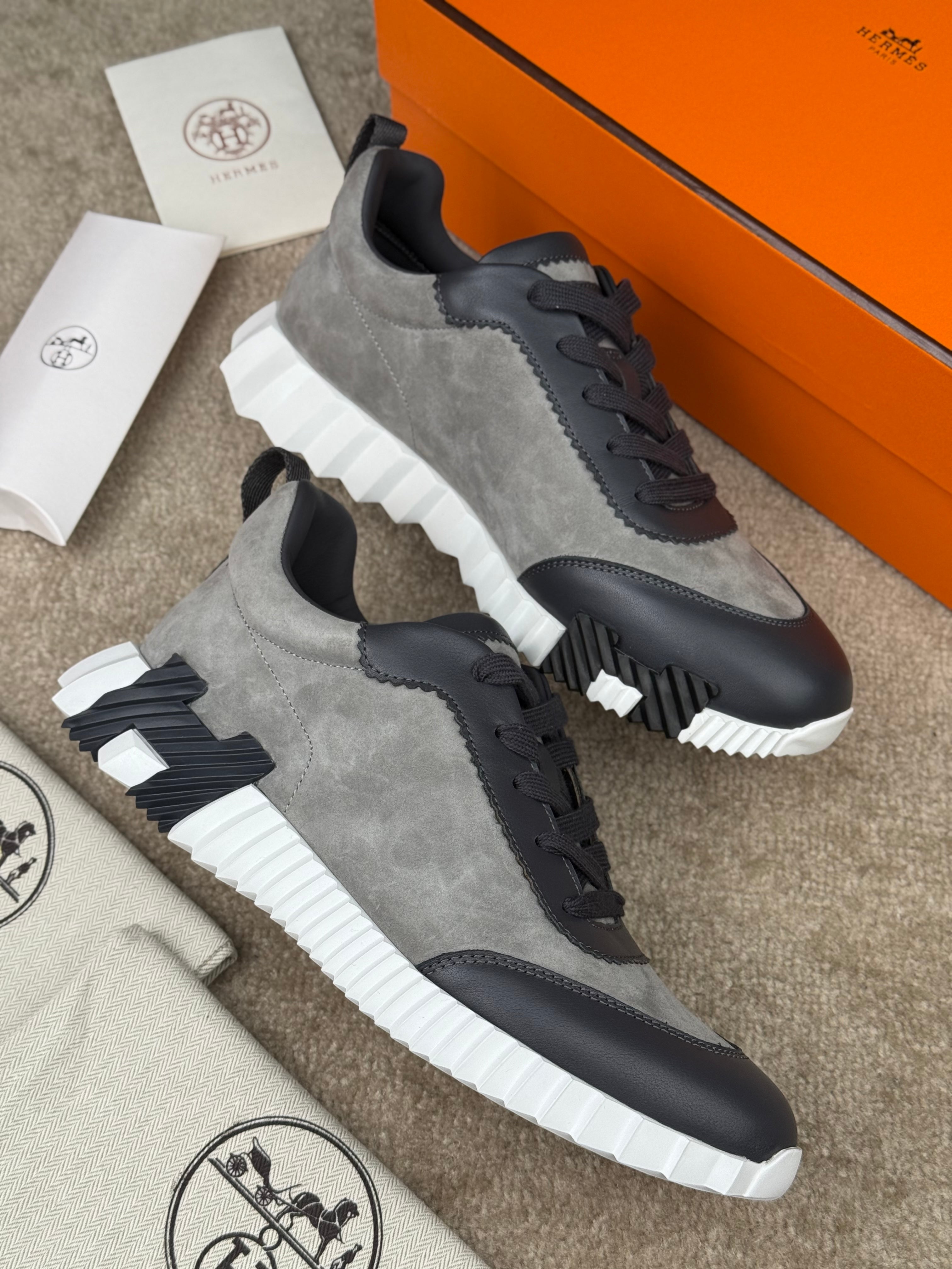 Sneakers Hrms Bouncing