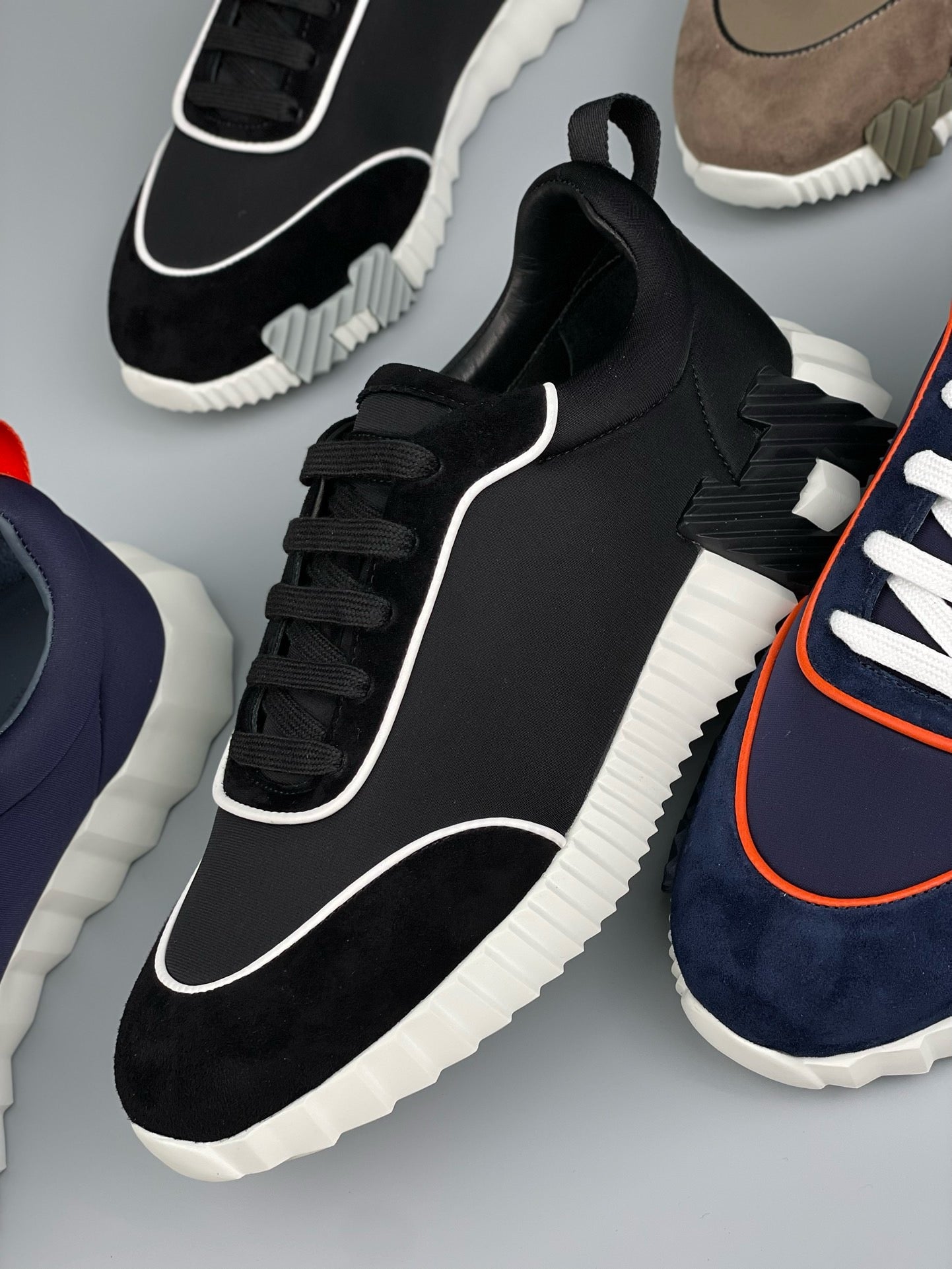 Sneakers Hrms Bouncing