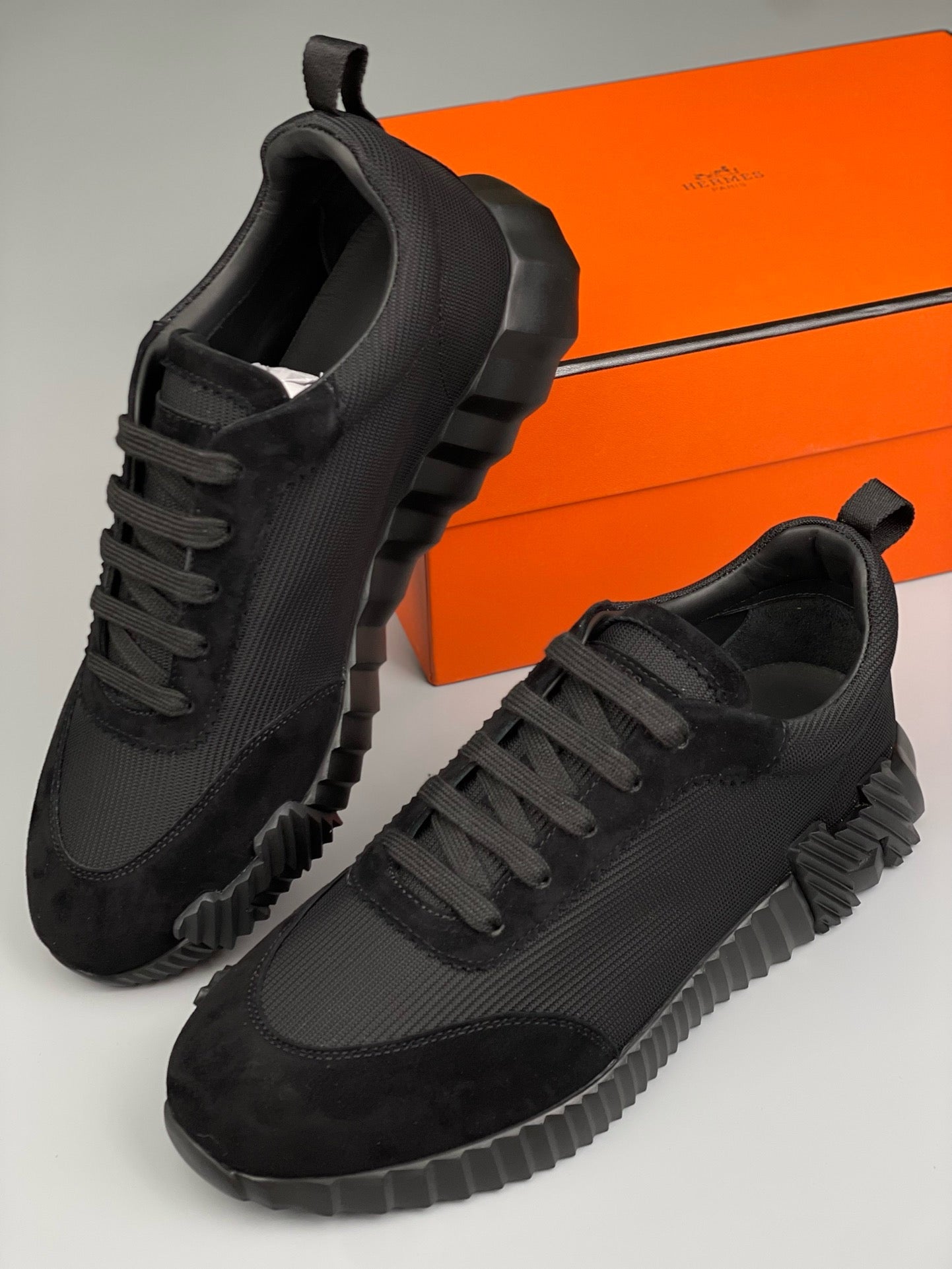 Sneakers Hrms Bouncing